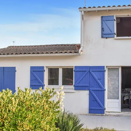 Stunning In Sur Mer W/ 3 Bedrooms Casa vacanze *